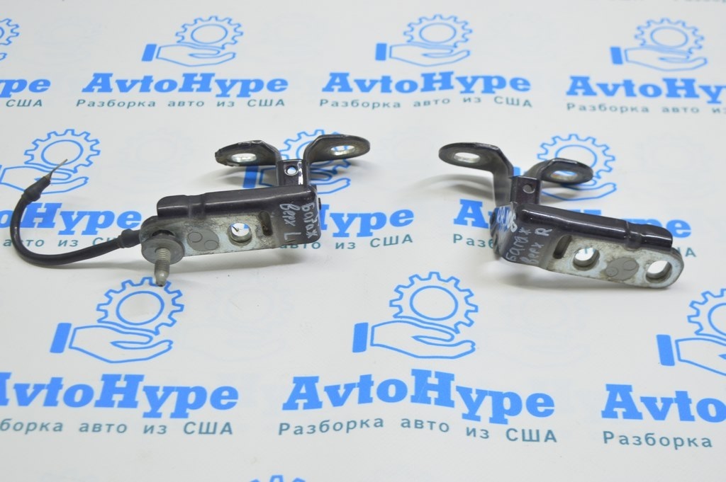 Петля двери багажника верхняя правая Range Rover VOG L322 02-12