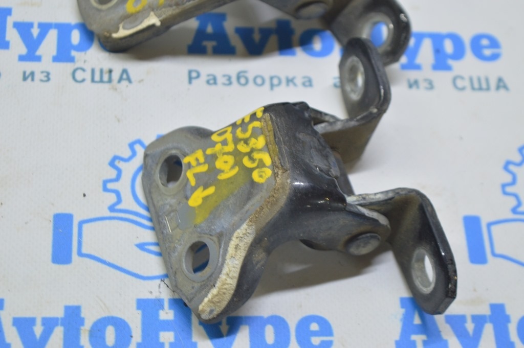 Петля двери нижняя перед лев Lexus ES350 07-12