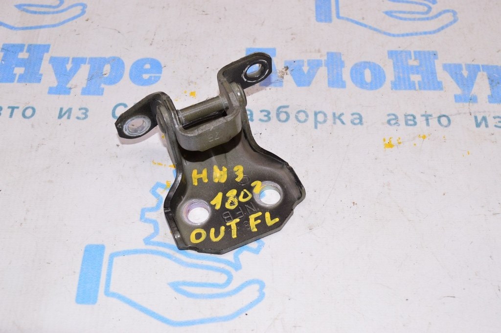Петля двери нижняя перед лев Subaru Outback 15-19