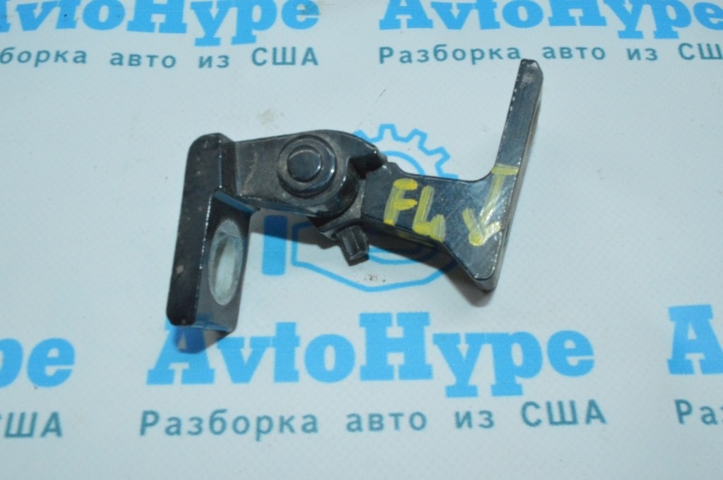 Петля двери нижняя перед лев VW Tiguan 09-17