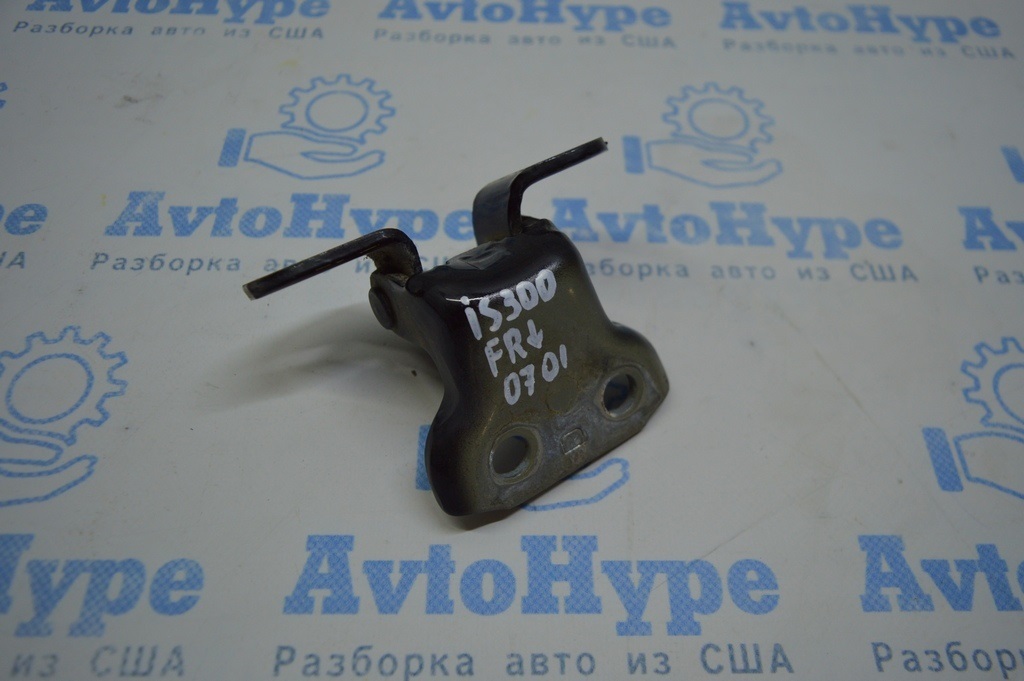 Петля двери нижняя перед прав Lexus IS250/IS300/IS350 06-13