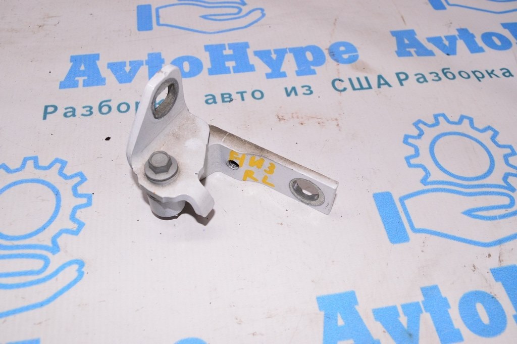 Петля двери нижняя зад лев Ford Focus mk3 11-18
