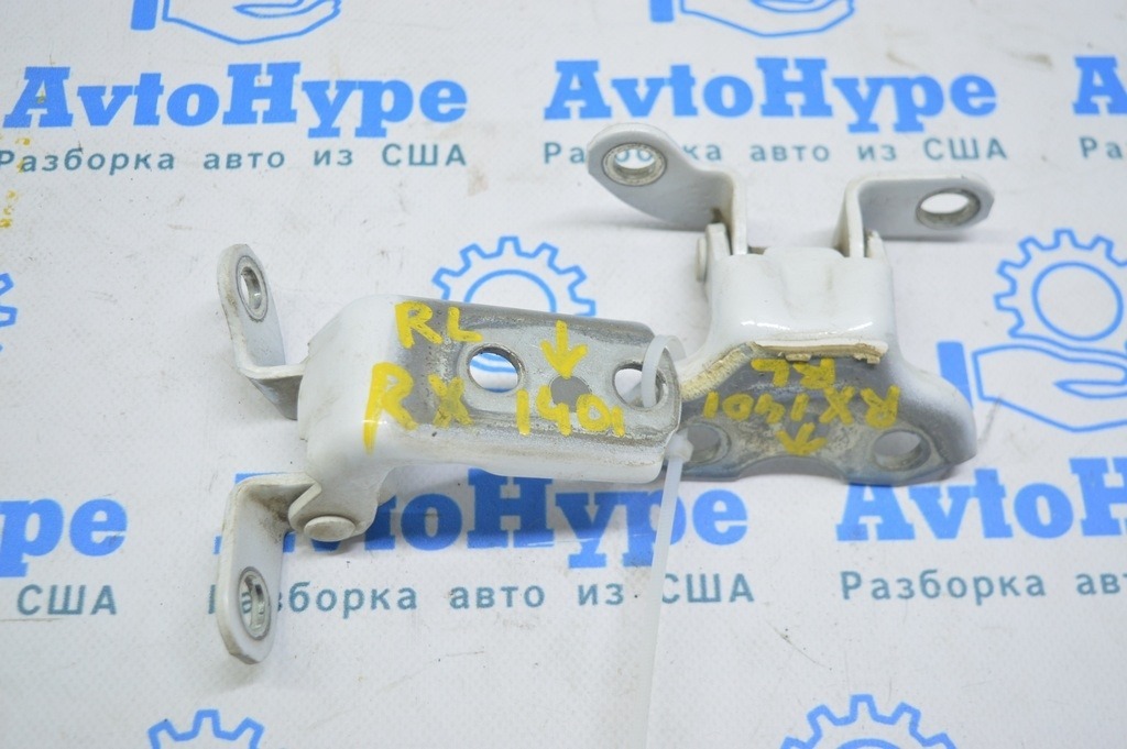 Петля двери нижняя зад лев Lexus RX350 RX450h 10-15