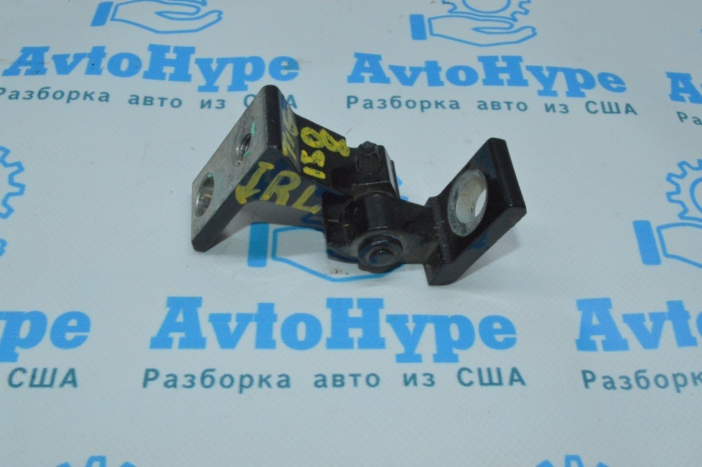 Петля двери нижняя зад лев VW Tiguan 09-17