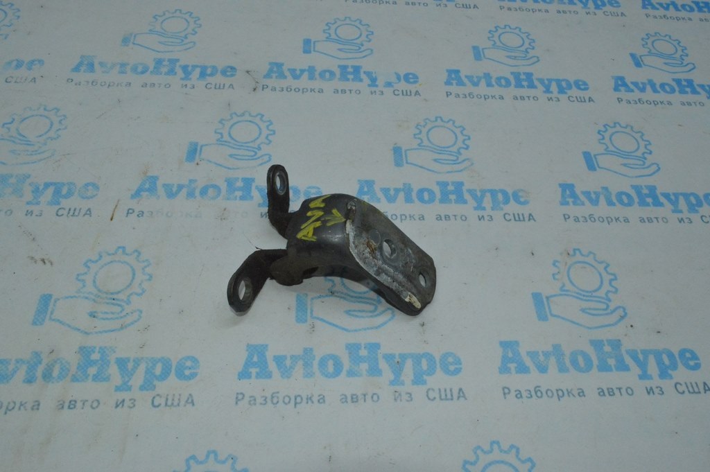 Петля двери нижняя зад прав Toyota Avalon 05-12