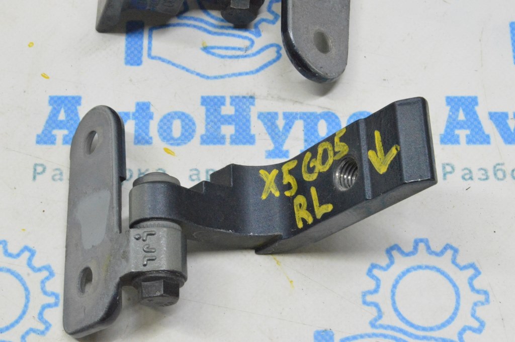 Петля двери нижняя задняя левая BMW X5 G05 19-24