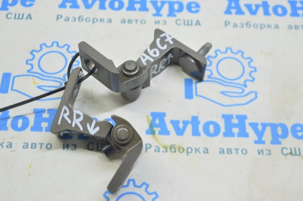 Петля двери нижняя задняя правая Audi A6 C7 12-18