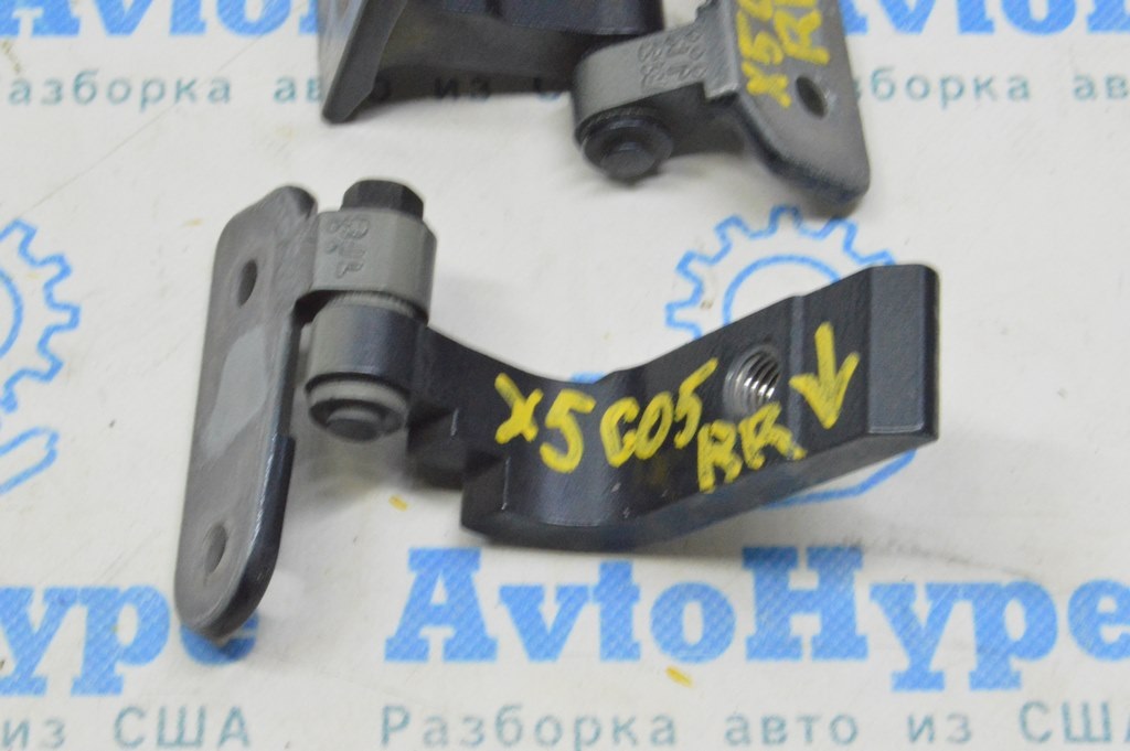 Петля двери нижняя задняя правая BMW X5 G05 19-24