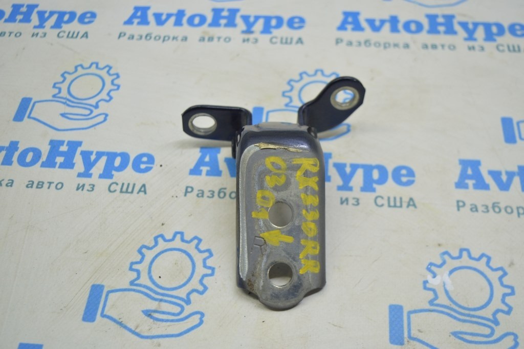 Петля двери нижняя задняя правая Lexus RX300 RX330 RX350 RX400h 04-09