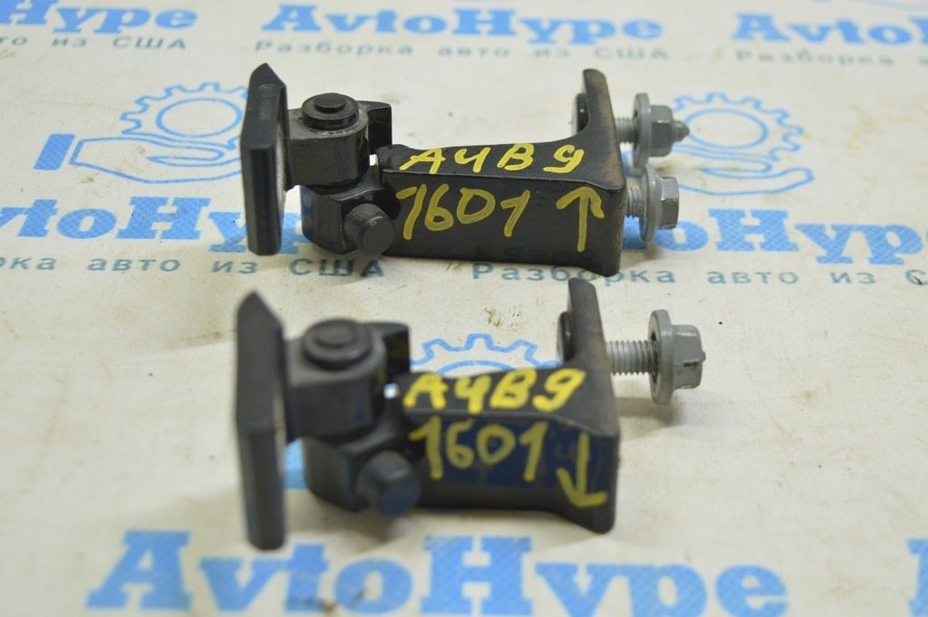 Петля двери верхняя передняя левая Audi A4 B9 17-