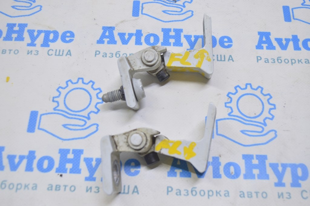 Петля двери верхняя передняя левая Audi Q5 8R 09-17