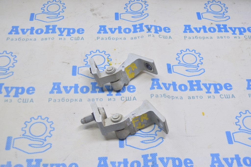 Петля двери верхняя передняя правая Audi Q5 8R 09-17