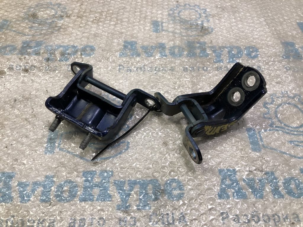 Петля двери верхняя зад лев Nissan Sentra 15-19