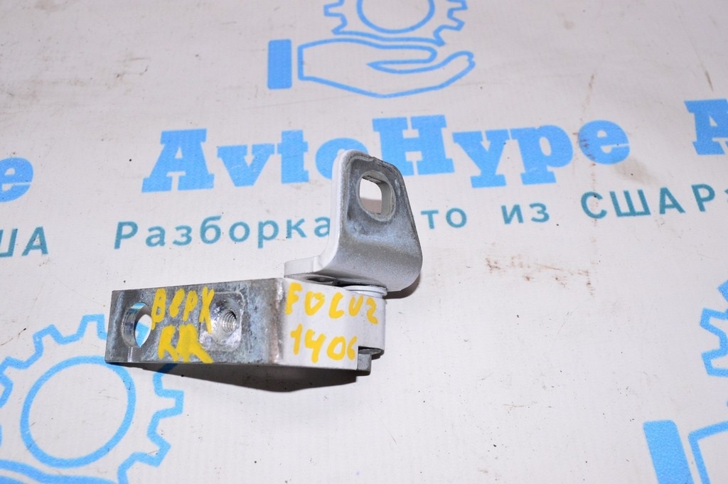 Петля двери верхняя зад прав Ford Focus mk3 11-18