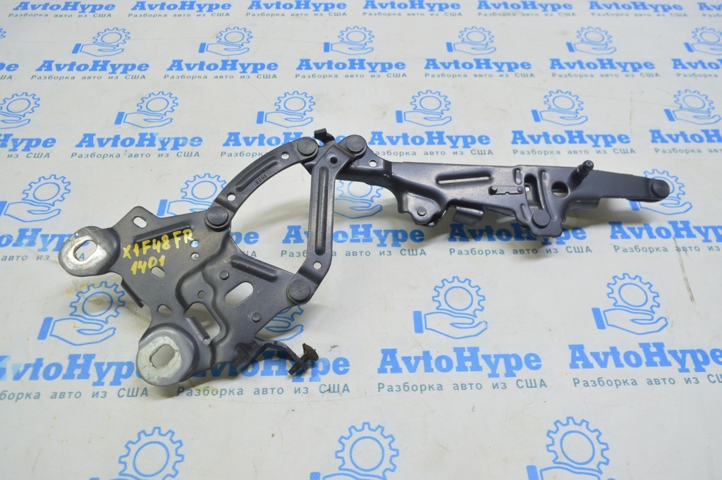 Петля капота правая BMW X1 F48 16-22