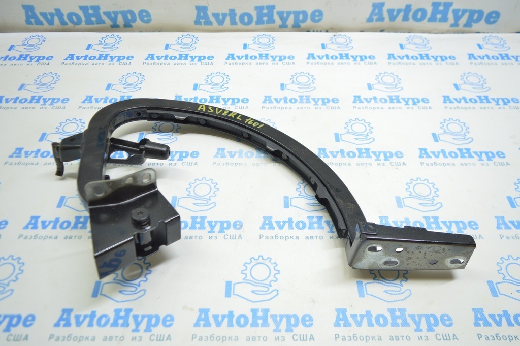 Петля крышки багажника левая Audi A3 8V 15-20 4d, 5d