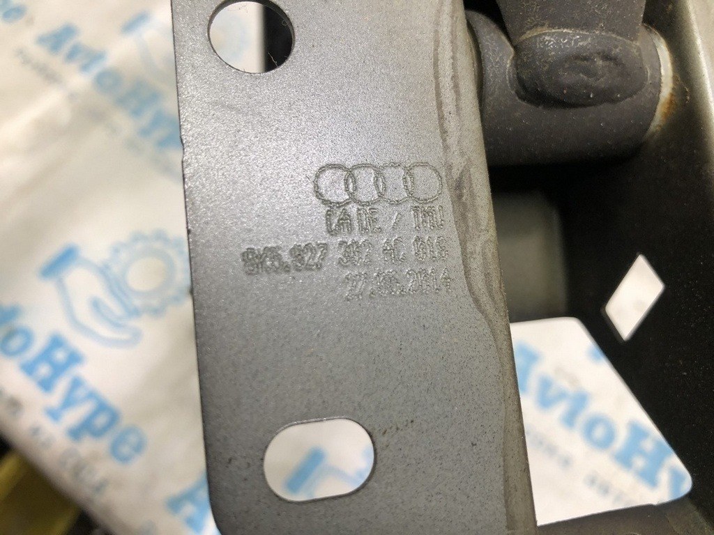 Петля крышки багажника правая Audi A4 B8 13-16 рест седан — фото 2