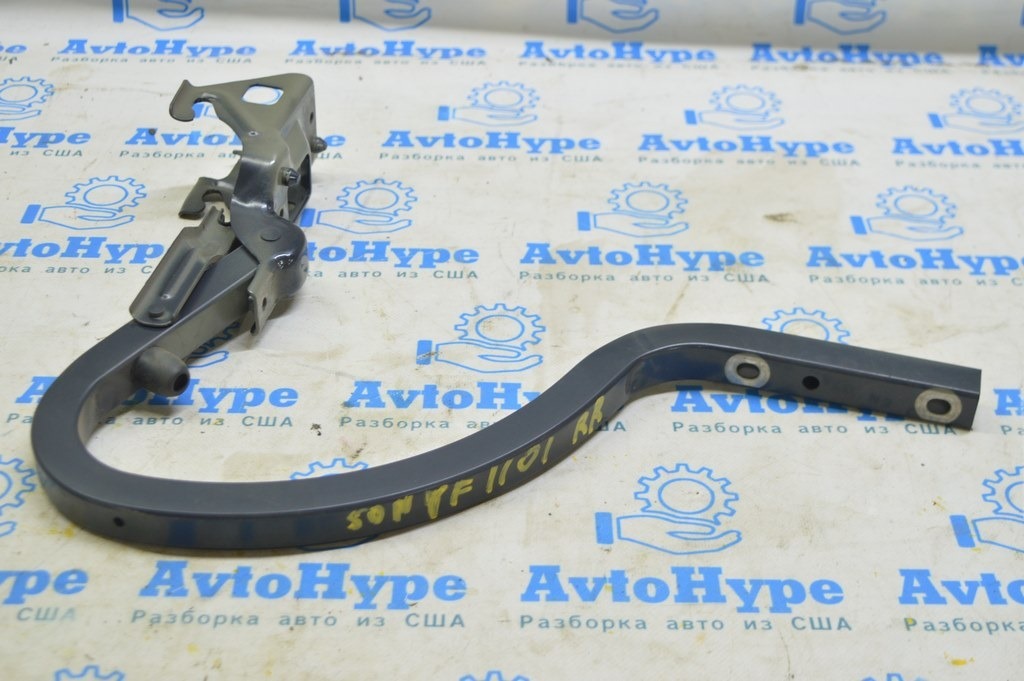 Петля крышки багажника правая Hyundai Sonata 11-15