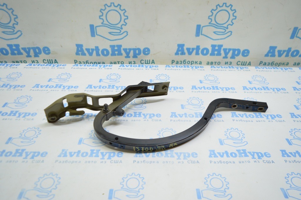 Петля крышки багажника правая Lexus IS250/IS300/IS350 06-13