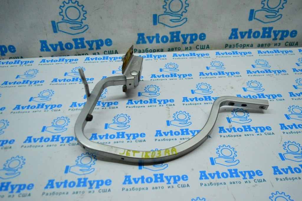 Петля крышки багажника правая VW Jetta 11-18 USA
