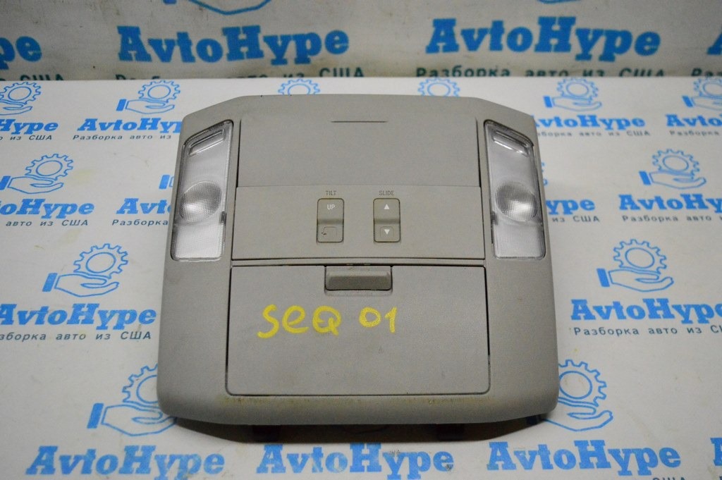 Плафон освещения Toyota Sequoia 2008-2022