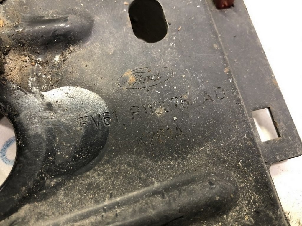 Планка телевизора нижняя Ford C-max MK2 13- — фото 2