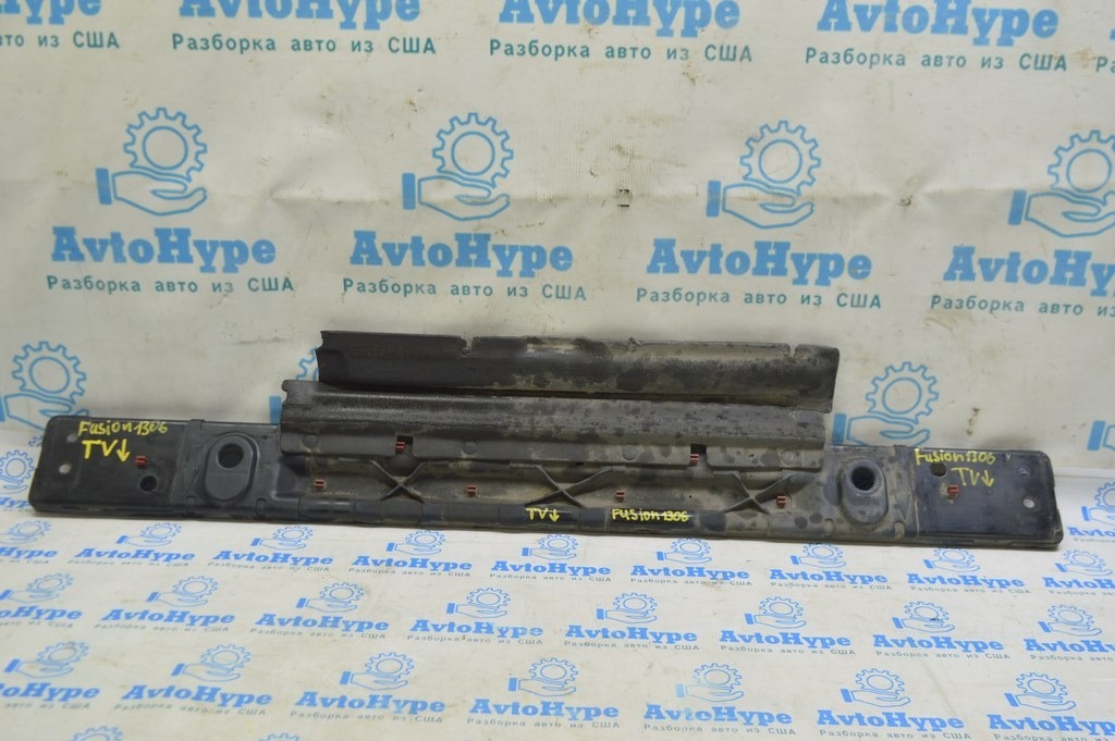 Планка телевизора нижняя Ford Fusion mk5 13-20 (06)