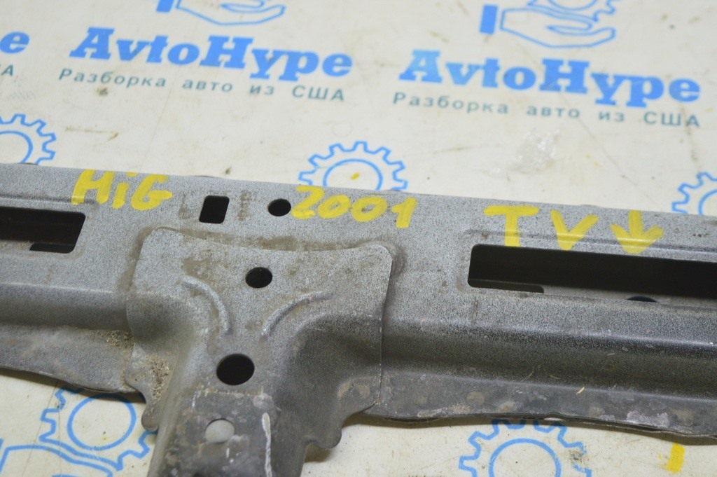 Планка телевизора нижняя Toyota Highlander 20-22 3.5 — фото 2