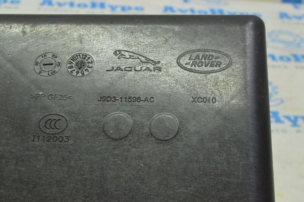 Пластик а Jaguar I-Pace 19-25 — фото 2