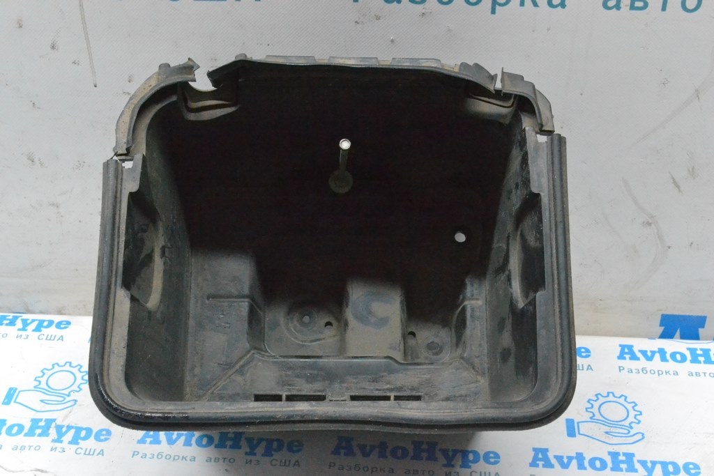 Поддон АКБ Mustang mk6 15-