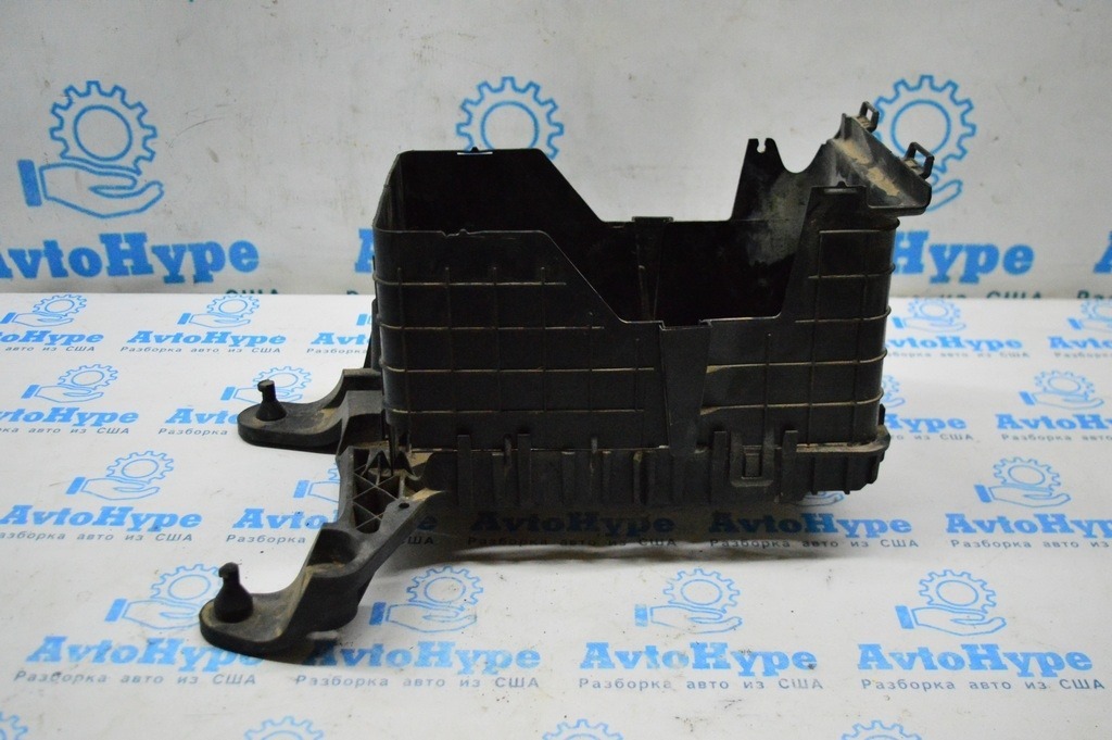 Поддон АКБ VW Tiguan 09-17