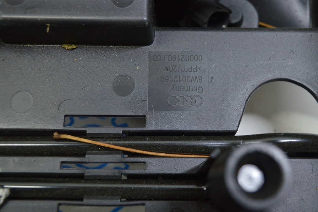 Поддон багажника под инструмент Audi A4 B9 17- 8W0012169J — фото 2