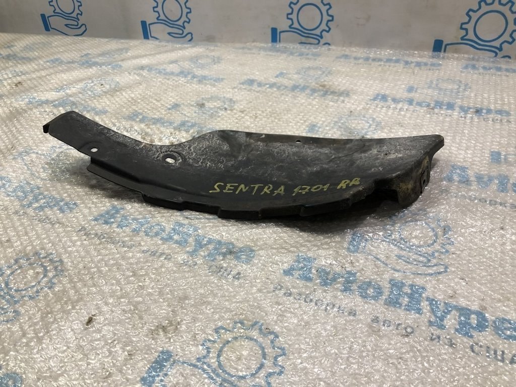 Подкрылок задний правый Nissan Sentra 13-19