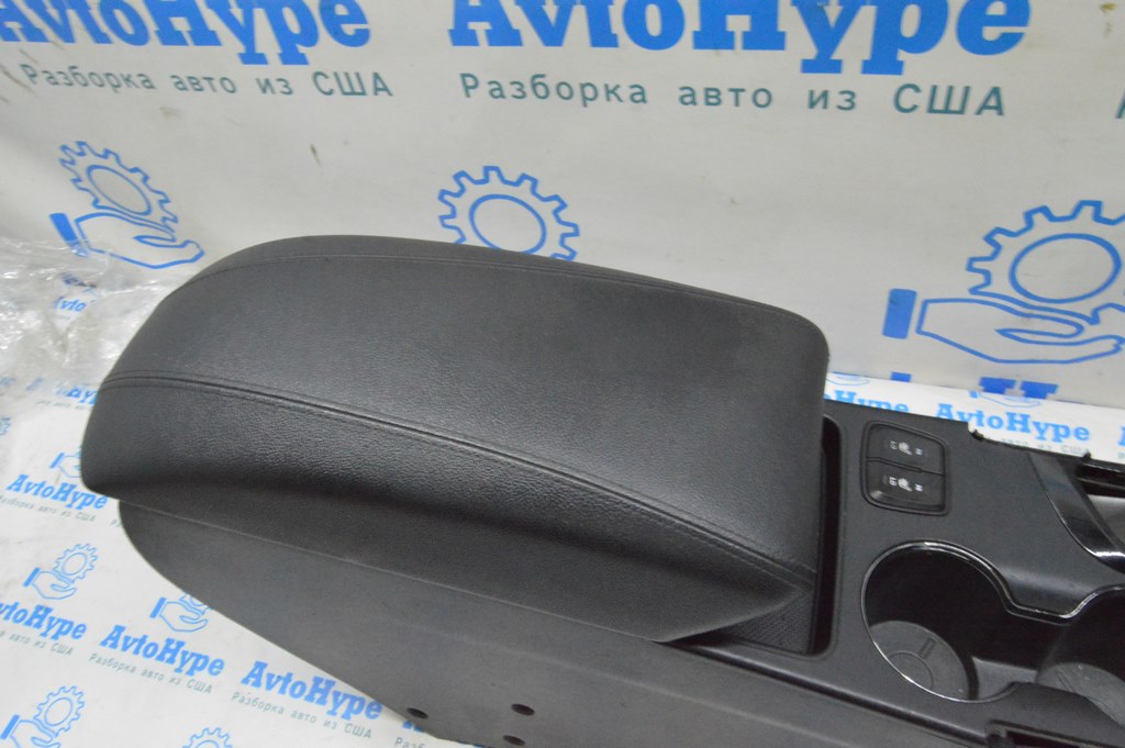 Подлокотник Hyundai Sonata 11-15 кожа, черный (02)
