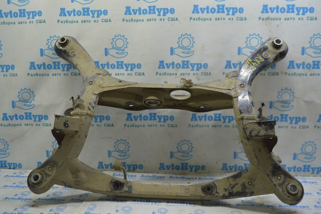 Подрамник задний Lexus RX450h 10-15 AWD (02)