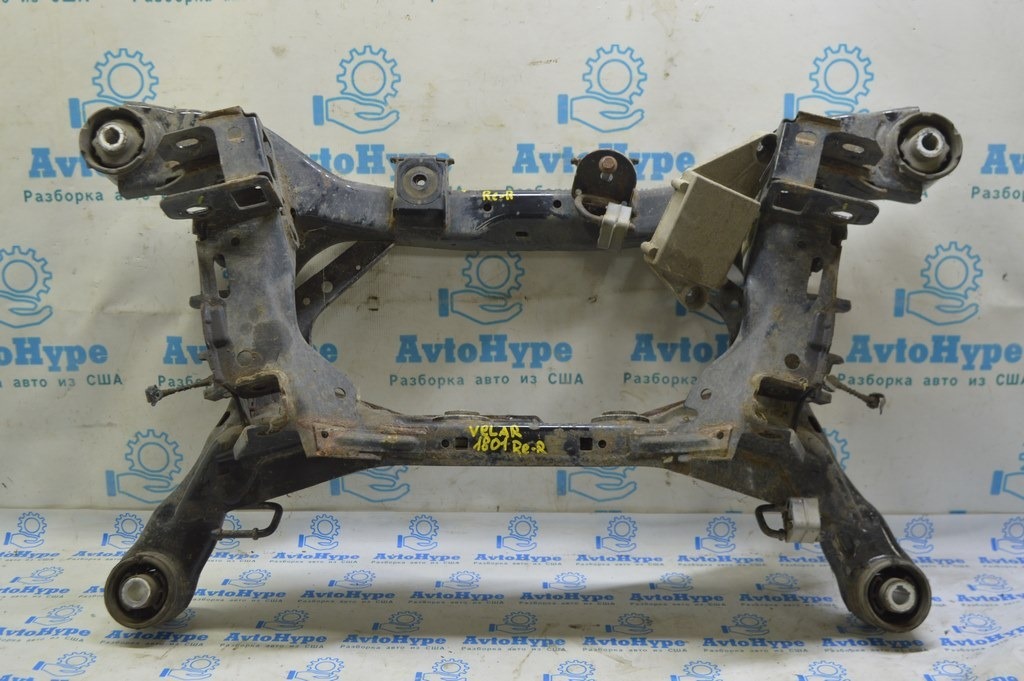 Подрамник задний Range Rover Velar L560 17- (01)