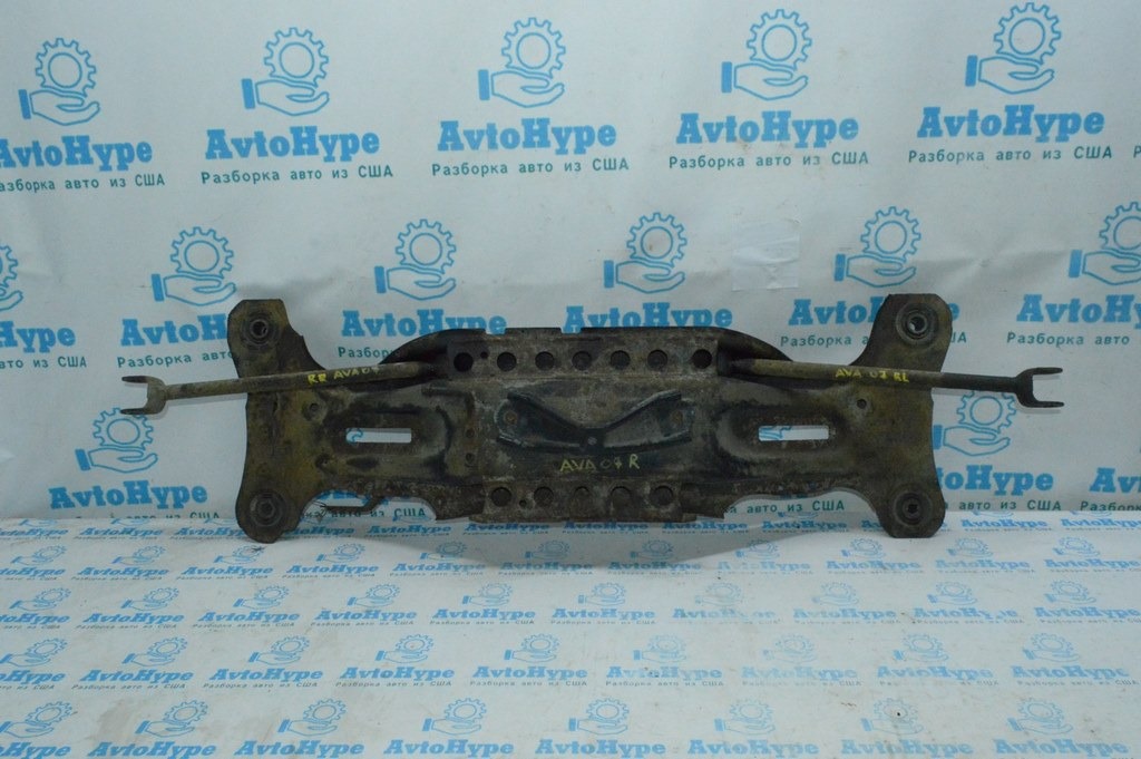 Подрамник задний Toyota Avalon 05-12 (01) сильно ржавый,с поперечн рычагами с дыркой