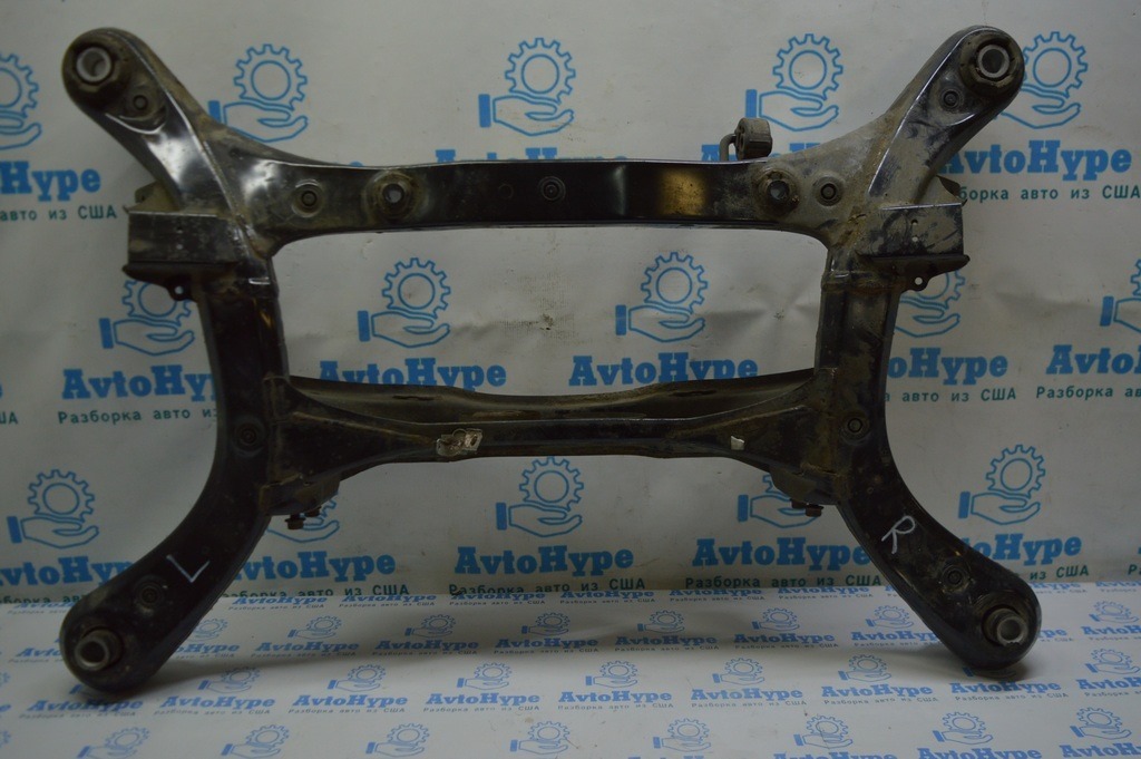 Подрамник задний Toyota Highlander 14- (03)