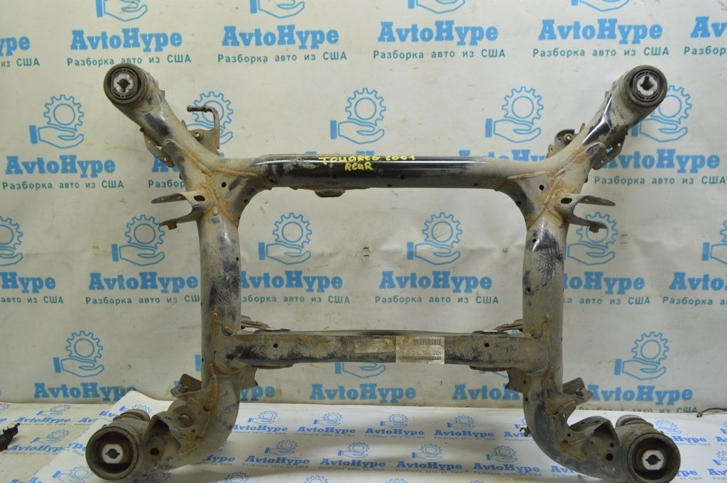 Подрамник задний VW Touareg 18- (01)