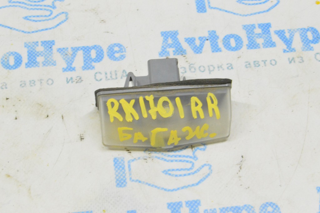 Подсветка номера двери багажника правая Lexus RX350 RX450h 16-22