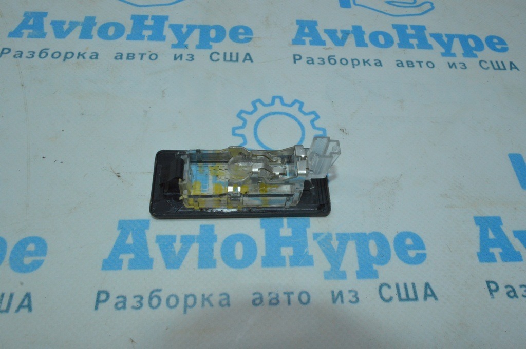 Подсветка номера лев VW Tiguan 09-17 — фото 2