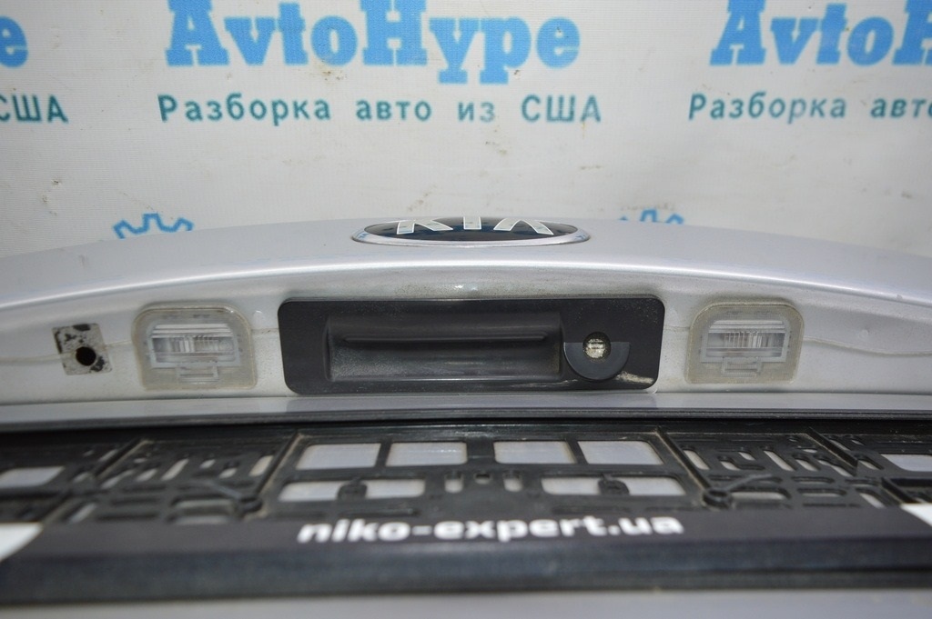 Подсветка номера прав Kia Optima 16-
