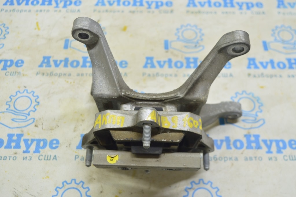 Подушка АКПП Audi A4 B9 17-2.0T (02)