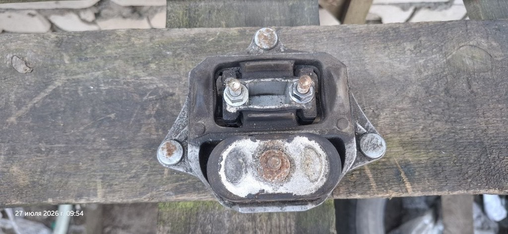 Подушка АКПП Audi A4 B9 17-2.0T (02)