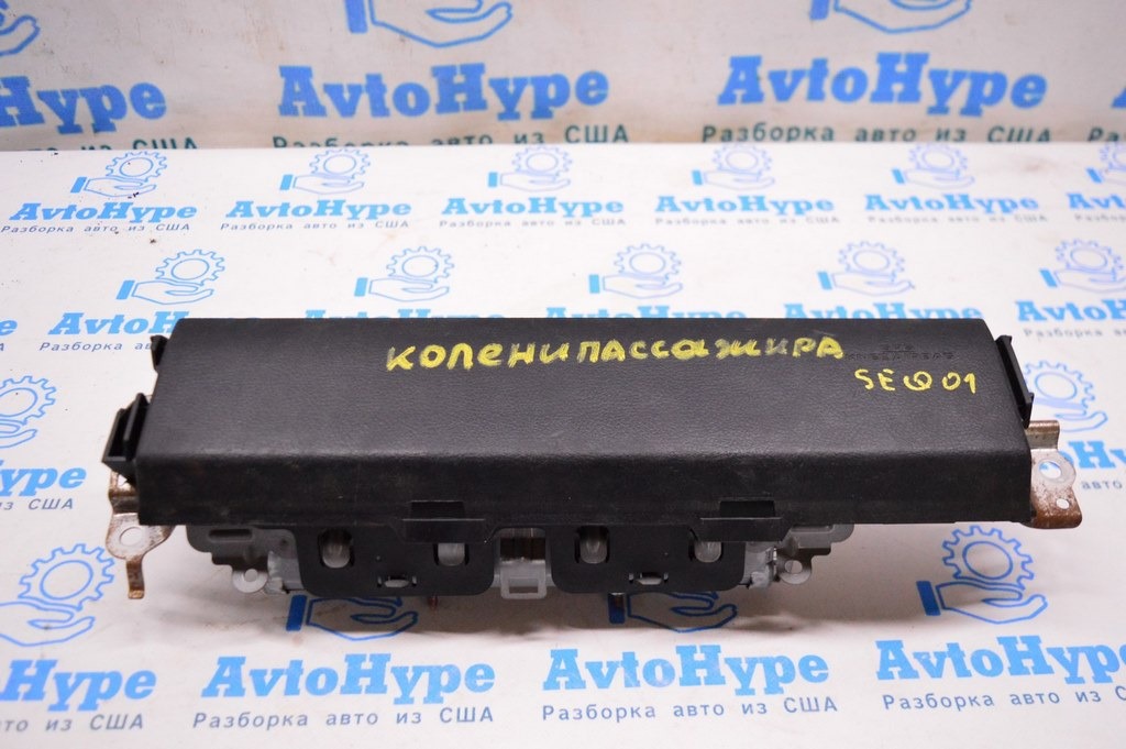 Подушка безопасности airbag колени пассажира Toyota Sequoia 2008-2022 (01)