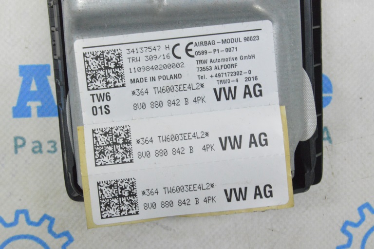 Подушка безопасности airbag коленная пассажирская правая Audi A3 8V 15-20 4d, черная (02) — фото 3