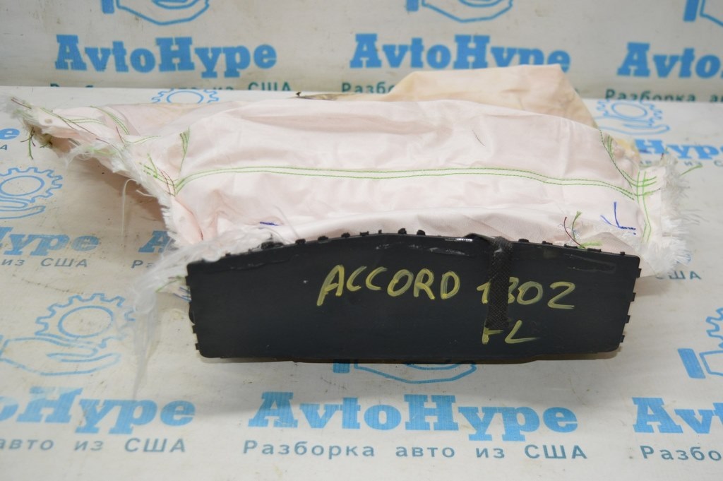 Подушка безопасности airbag коленная водительская лев Honda Accord 18- стрельнувшая