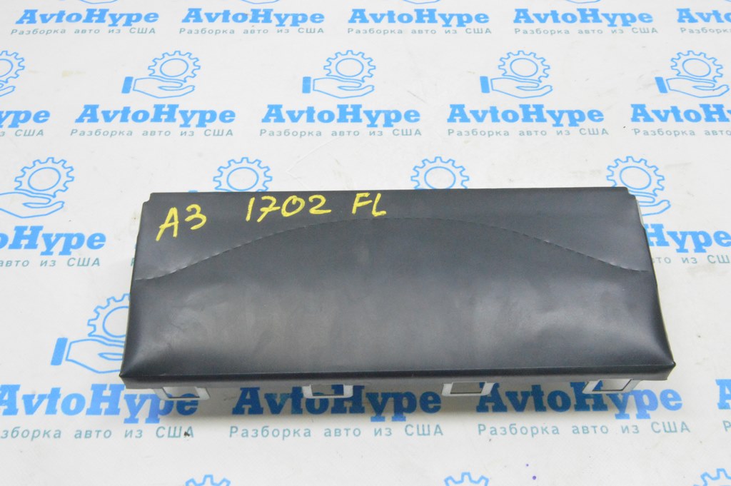 Подушка безопасности airbag коленная водительская левая Audi A3 8V 15-20 черная (02)