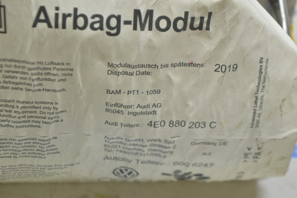 Подушка безопасности airbag пассажирская (в торпеде) Audi A8 D3 03-09