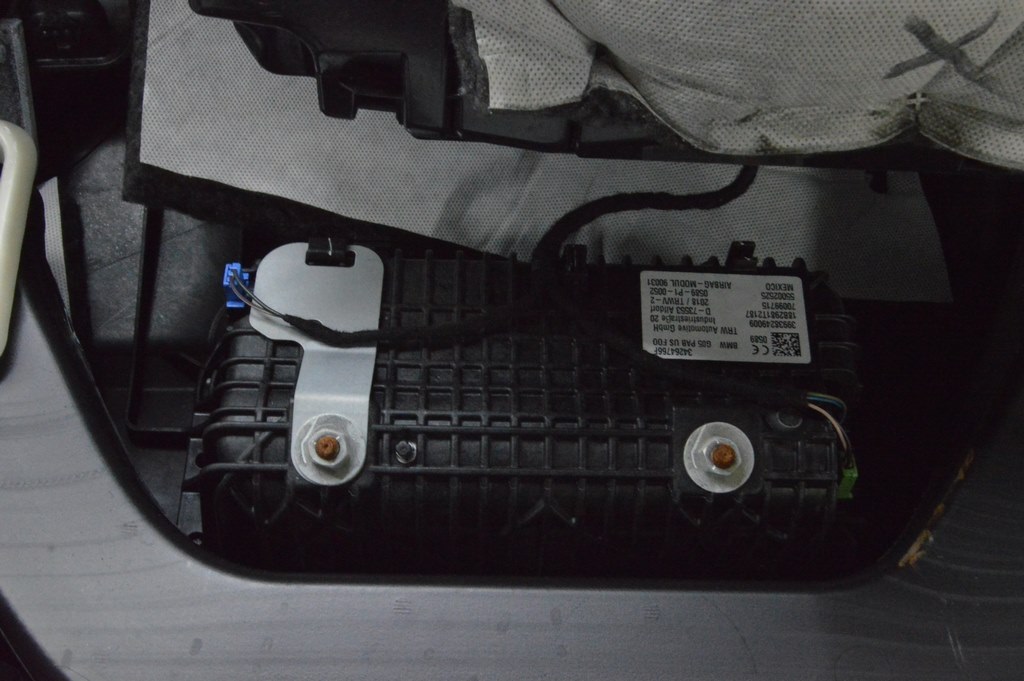 Подушка безопасности airbag пассажирская в торпеде BMW X5 G05 19-23